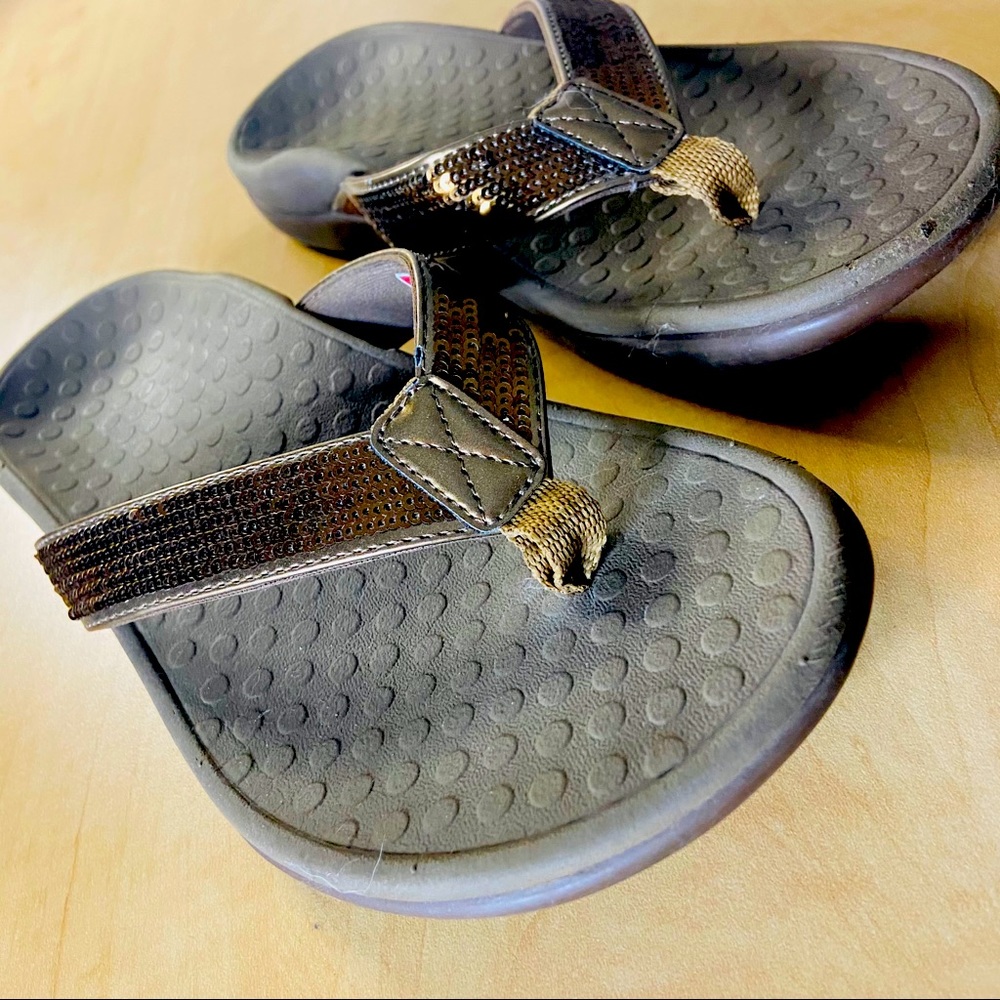 COPY - 🩴 Vionic flip flops 🩴